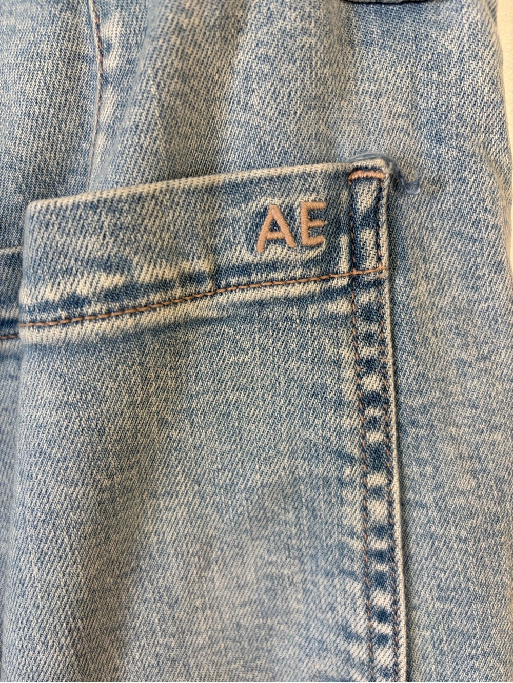 America Eagle Super High Rise Baggy Wide Leg Jeans Cargo Light Wash Stretch 10 - Picture 8 of 15